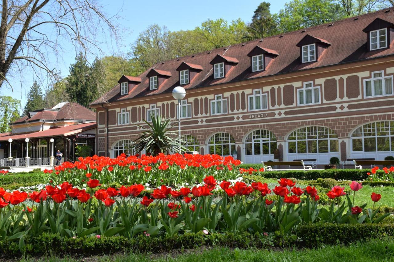 Daruvarske Toplice Depandansa Arcadia Hotel Luaran gambar